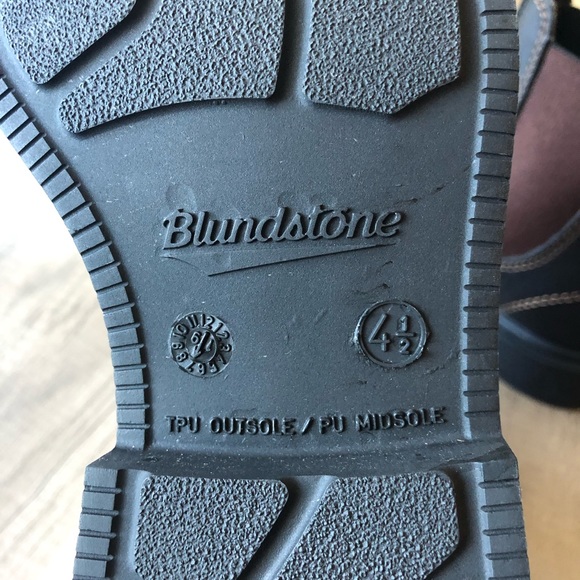 Hand-Embroidered Blundstone Boots - Picture 10 of 10